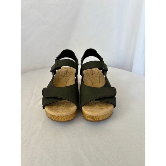 Easy Street Easy Works Rez Slip Resistant Round Toe Sandal Size 6M Black NWT/Box - Picture 1 of 6